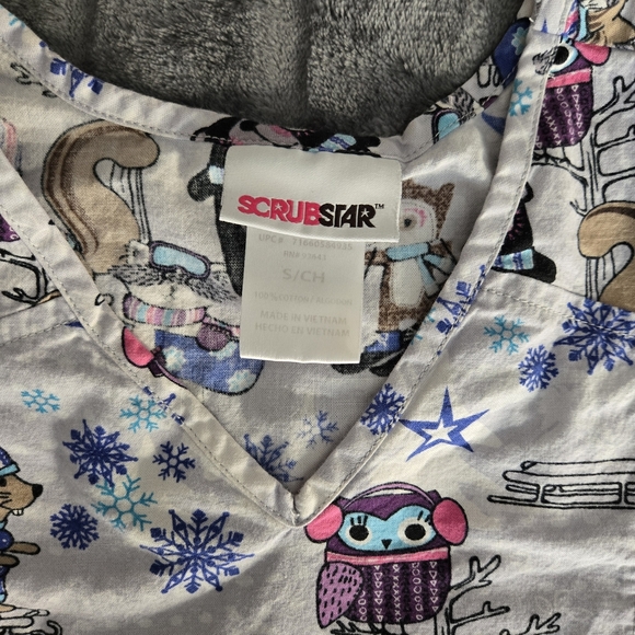Scrubstar Kids Pajama Top with Animal and Snowflake Print - Picture 2 of 4